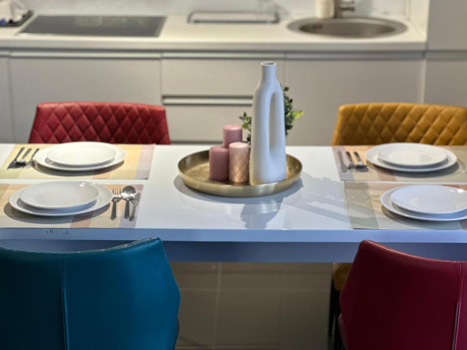 Luxury Glam Apartments & Studios Near Coresi Mall Braşov Dış mekan fotoğraf