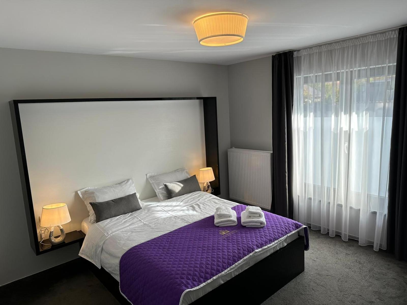 Luxury Glam Apartments & Studios Near Coresi Mall Braşov Dış mekan fotoğraf