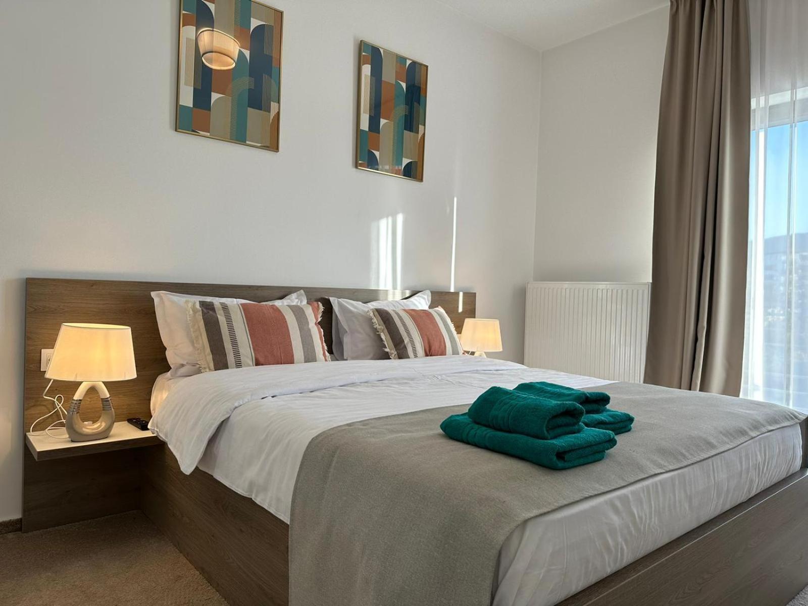 Luxury Glam Apartments & Studios Near Coresi Mall Braşov Dış mekan fotoğraf