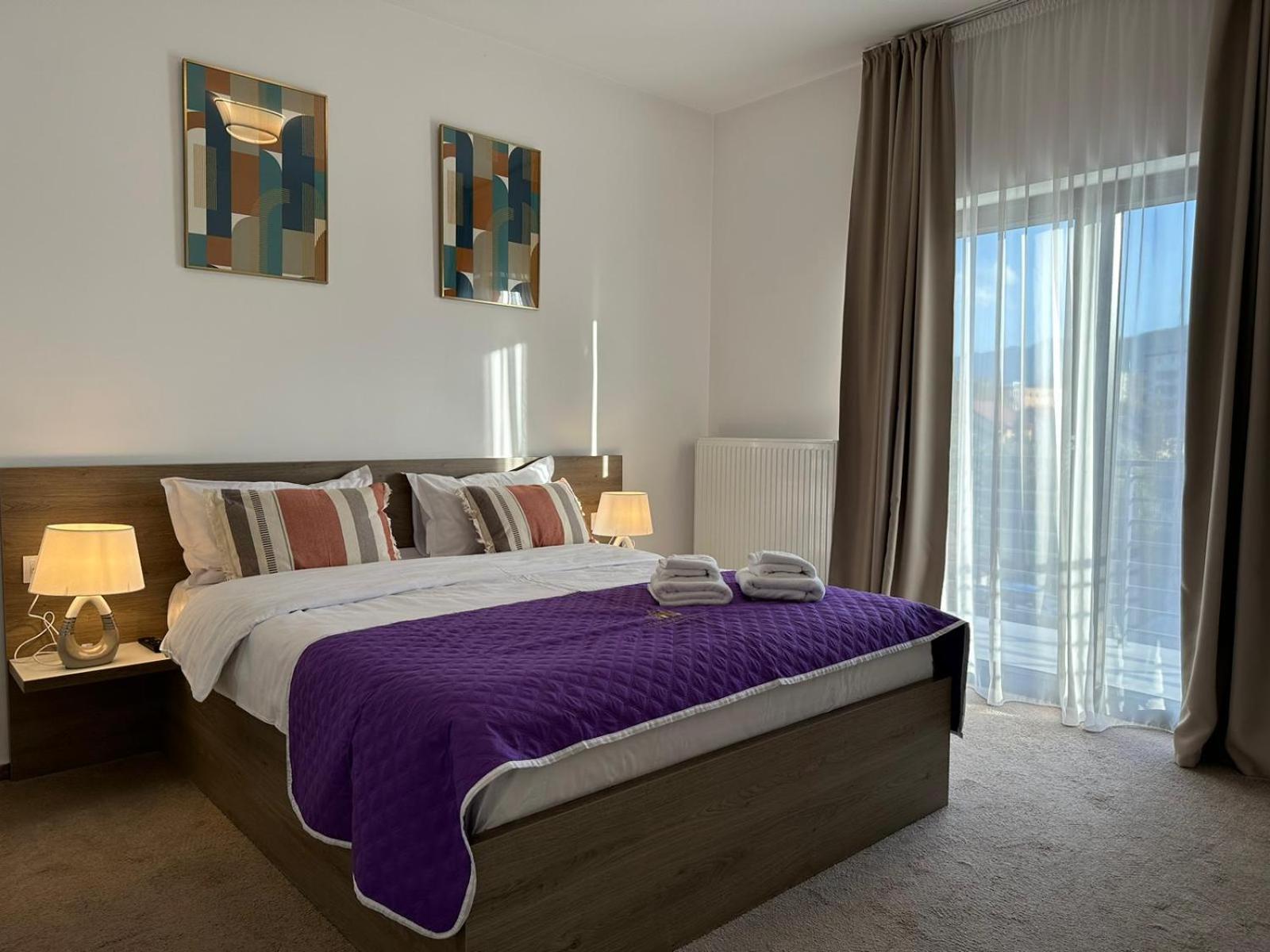 Luxury Glam Apartments & Studios Near Coresi Mall Braşov Dış mekan fotoğraf