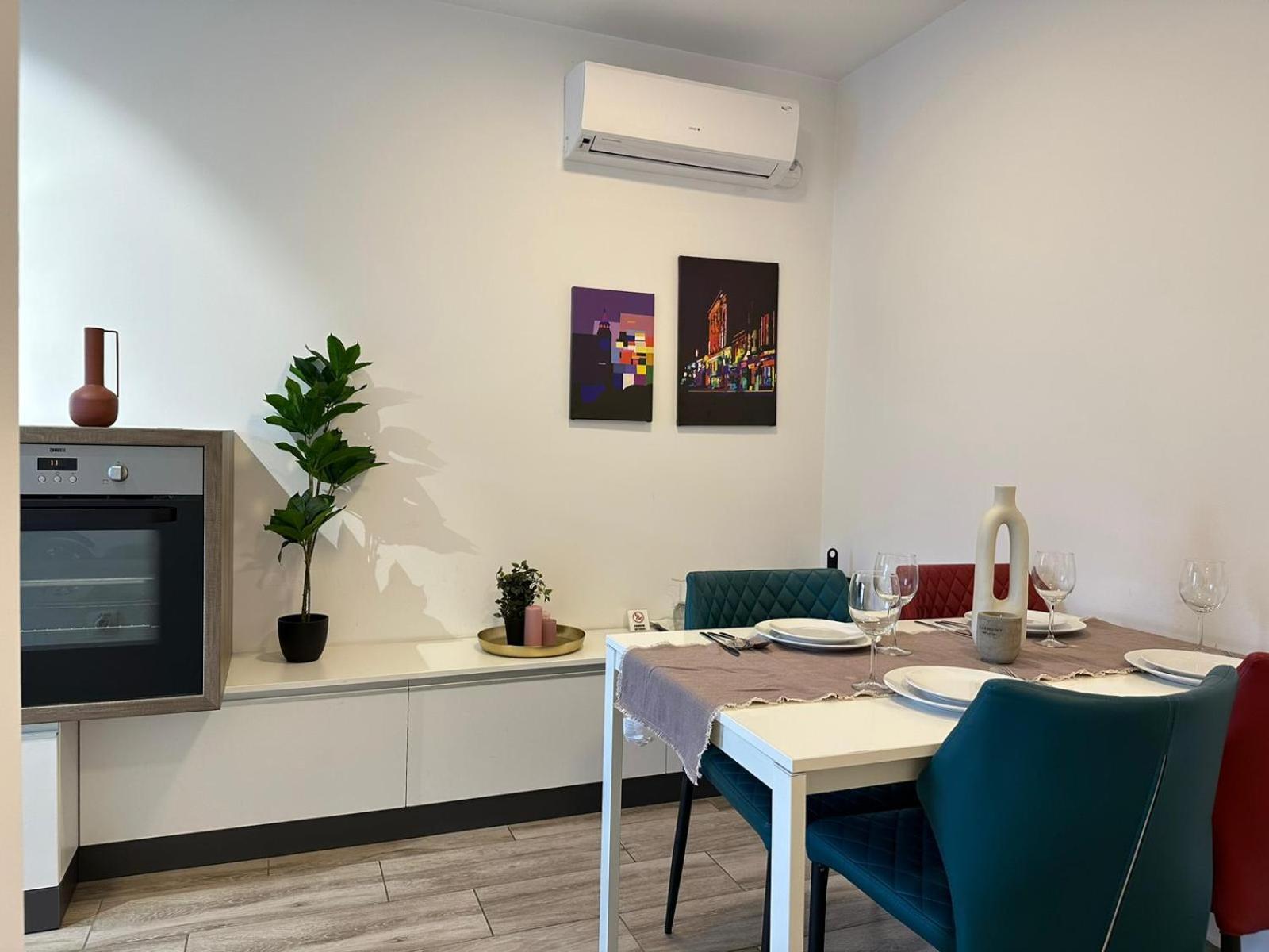 Luxury Glam Apartments & Studios Near Coresi Mall Braşov Dış mekan fotoğraf